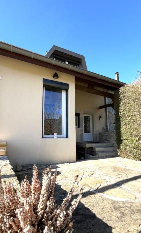 CHAVERIA Maison de caractère à Chavéria, 113 m² avec 3 chambres, à proximité des lacs jurassiens 4