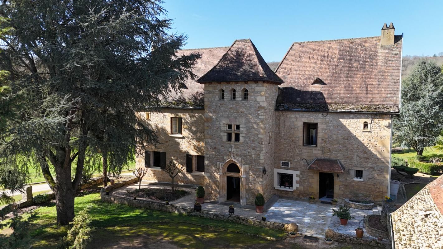 LA ROQUE-GAGEAC Demeure de charme au coeur de la Vallée des 5 Châteaux 1