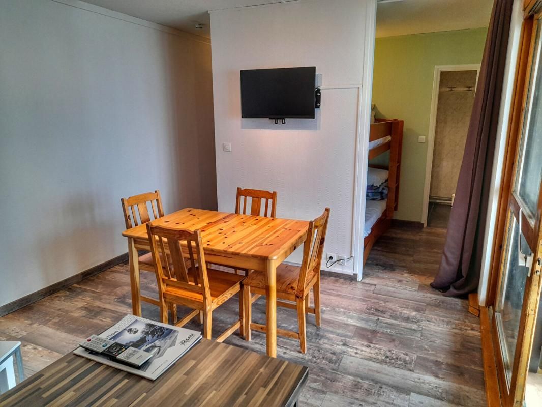 EAUX-BONNES Appartement de 30 m² exposé sud 4