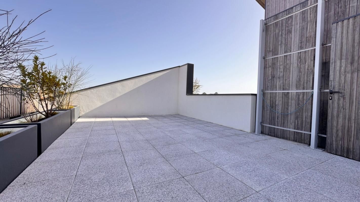 LACANAU Superbe T4 triplex de 93m² + terrasse de 62 m² ! 2