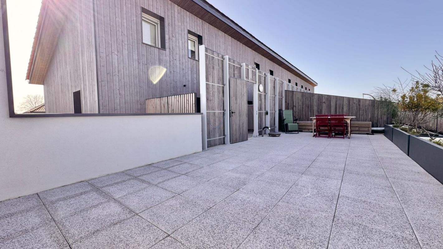 LACANAU Superbe T4 triplex de 93m² + terrasse de 62 m² ! 4