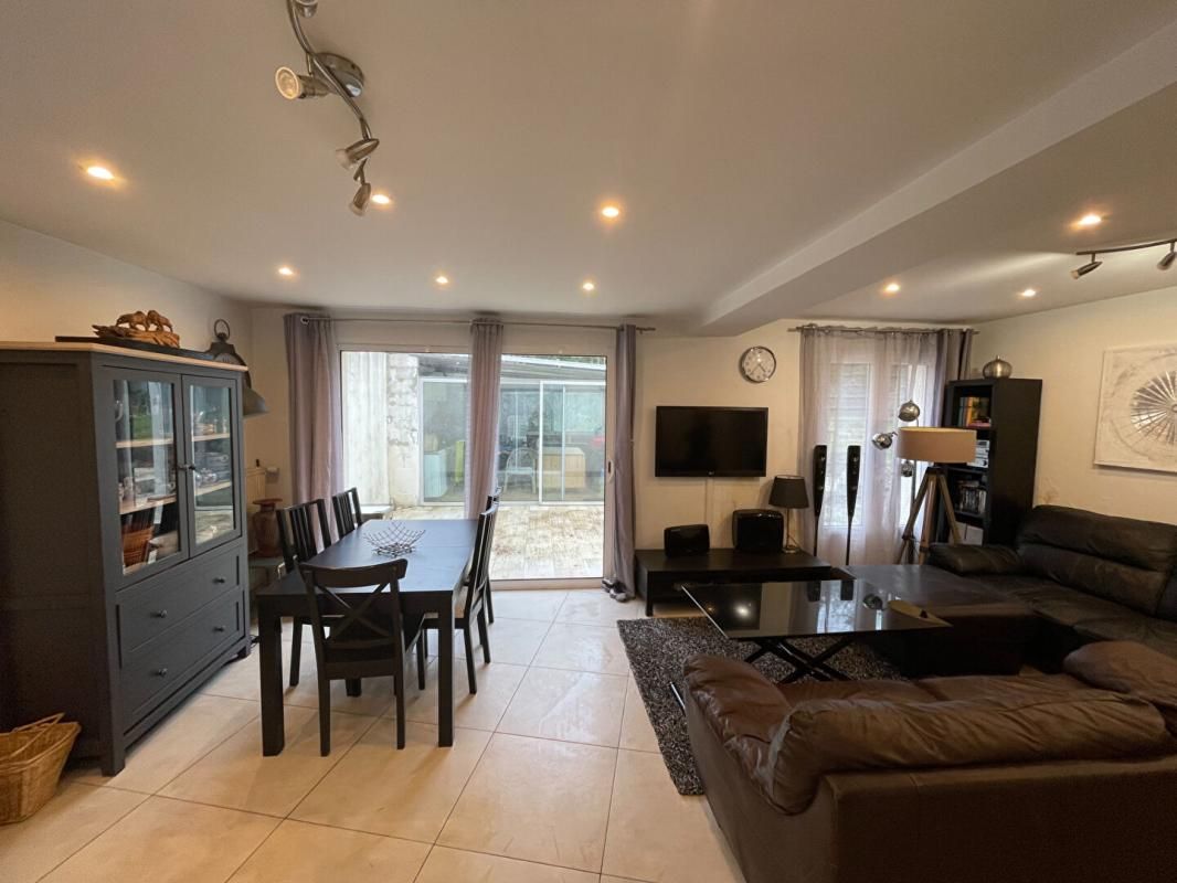 CHAMPSERU 28700 CHAMPSERU 100 m2 terrain 900 m2 3