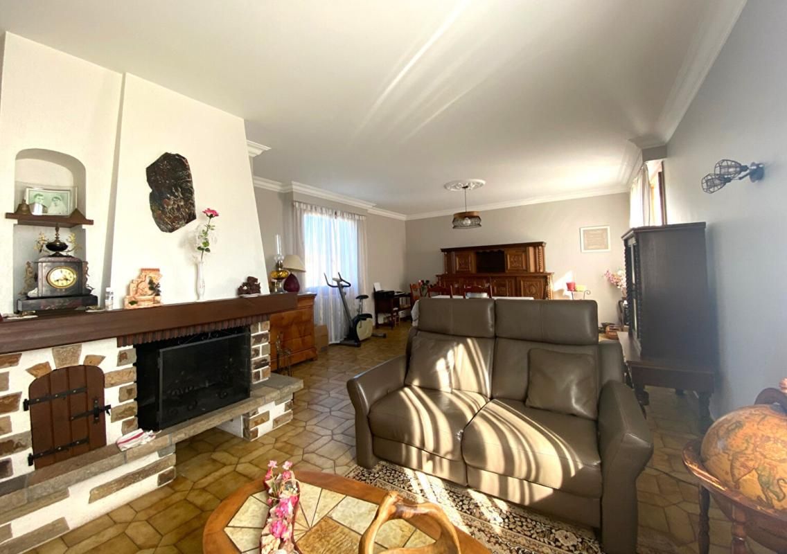 SAINTE-PAZANNE MAISON SAINTE PAZANNE 44680 - 4 CHAMBRES - BUDGET 269 900  HAI 4