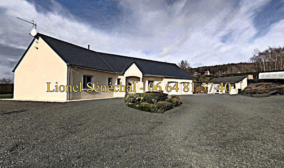 SAINT-DENIS-D'ORQUES Maison entièrement de plain - pied très lumineuse et peu énergivore de 6 pièces de 110 m2 sur une parcelle de plus de 6 000 m2(possibilité de vendre 2 parcelles constructibles) 2