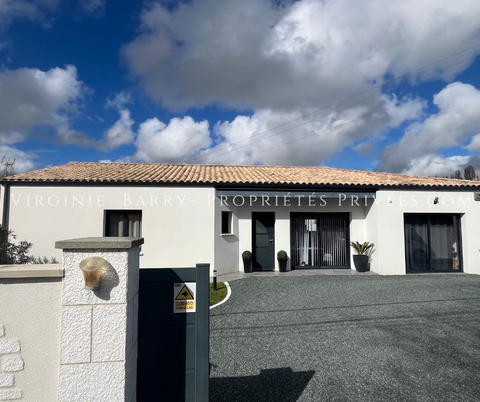 MAISON T5 RECENTE DE PLAIN PIED NON MTOYENNE