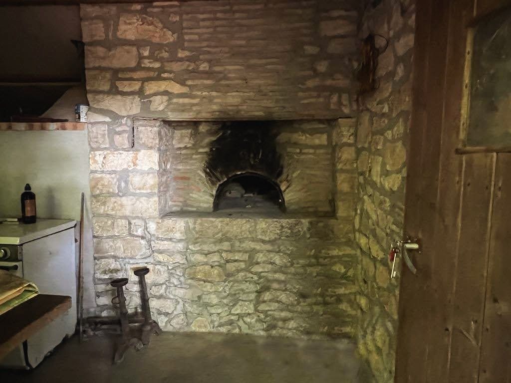 COULAURES Maison de Maitre à Coulaures 7 pièce(s) 160 m2 4