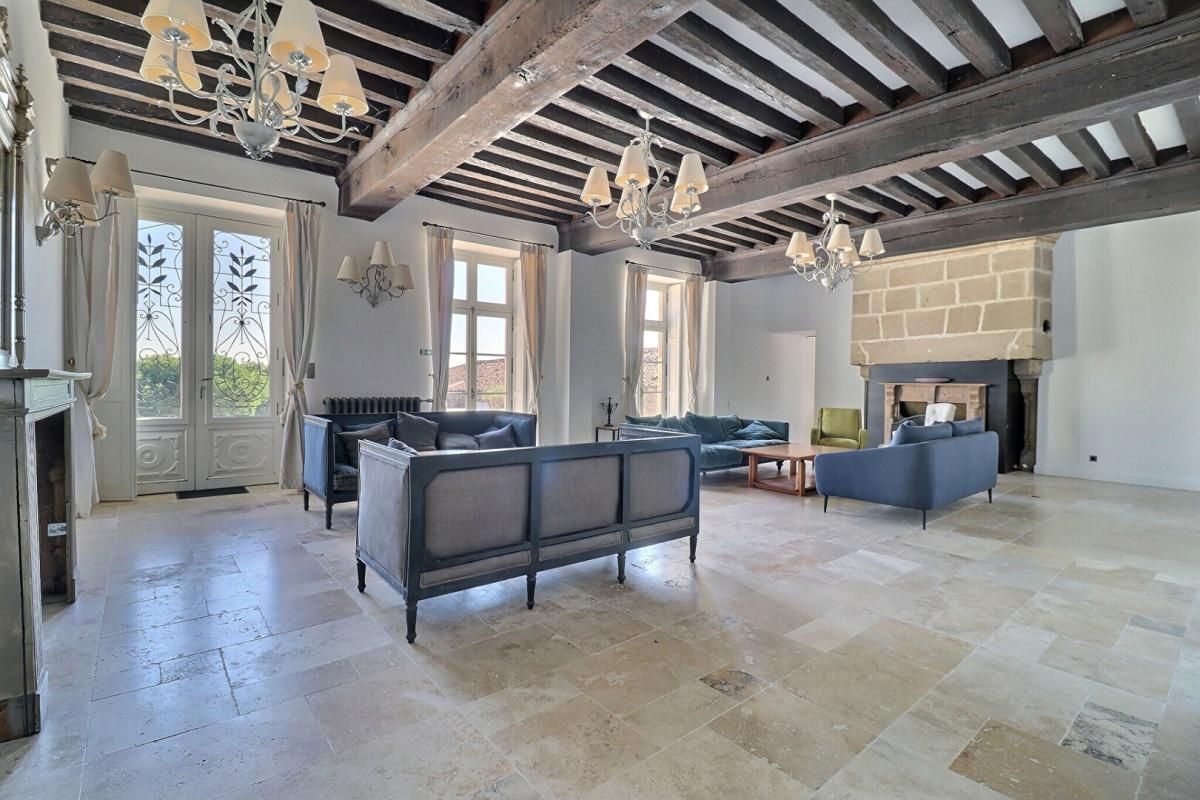 CHOLET BUSINESS CHÂTEAU D'EXCEPTION DE 505 m² 3