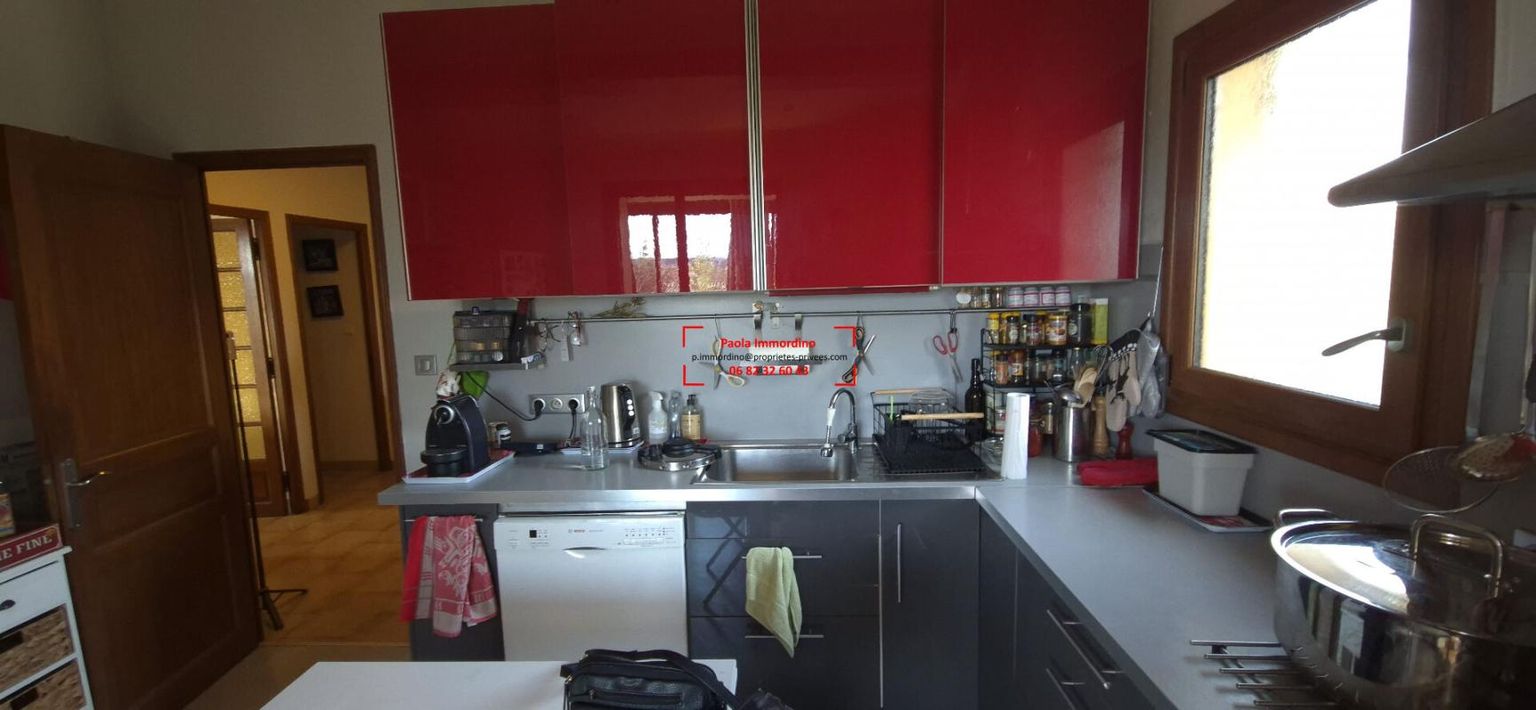 PLAN-DE-CUQUES Maison Plan De Cuques 6 pièces 227.45 m2 2