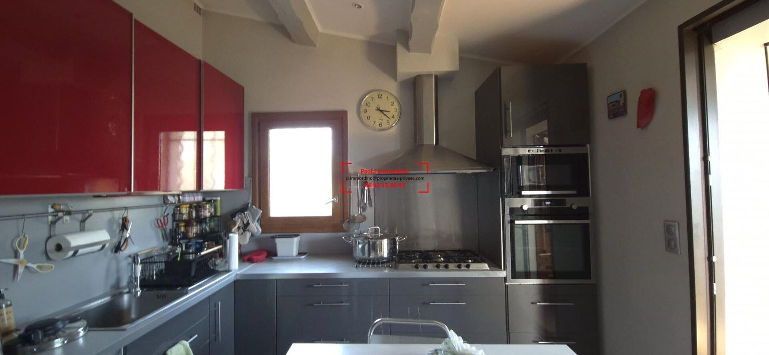 PLAN-DE-CUQUES Maison Plan De Cuques 6 pièces 227.45 m2 3