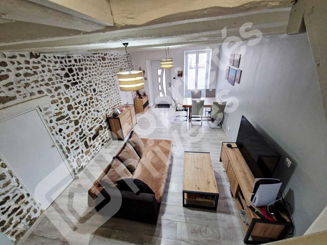 SACLAS Maison de ville - 4 pièces avec courette 3