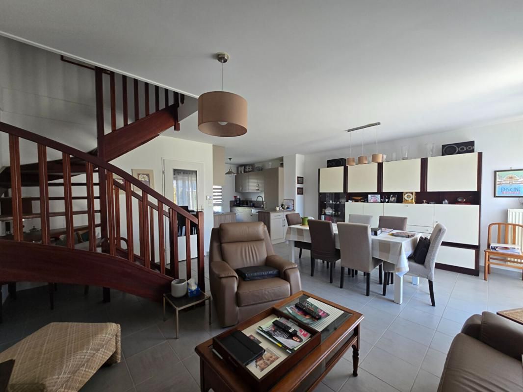 WATTRELOS Maison récente Gauquier Wattrelos 3 chambres garage et jardin 2