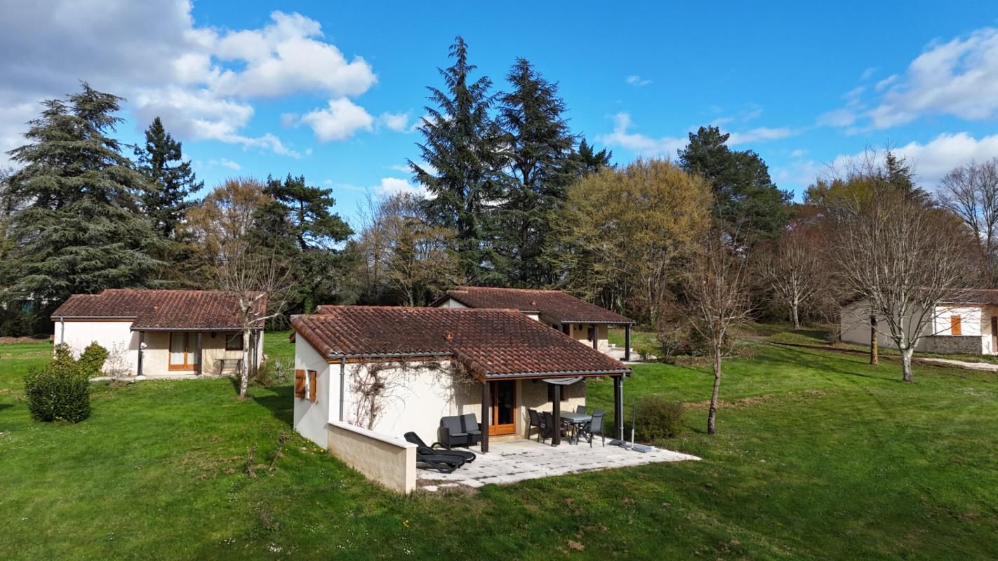 Maison dans un village de vacances à Gourdon