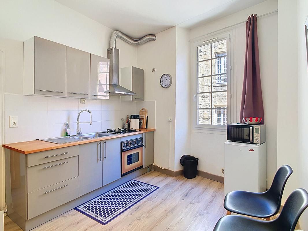 SARLAT-LA-CANEDA Bâtiment composant de 4 appartement au centre de Sarlat-la-Canéda 4