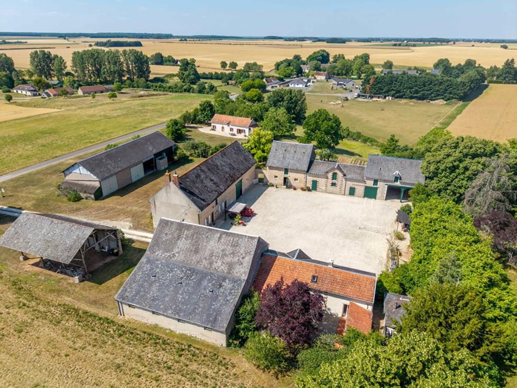 LISSAY-LOCHY Maison Lissay Lochy 8 pièce(s) 235 m2 4