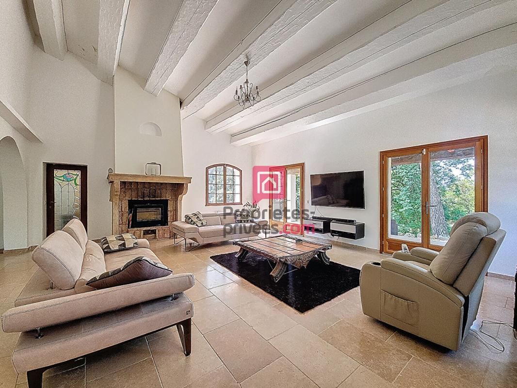 LA MOTTE Villa de caractère- La Motte 9 pièces-226 m2- PISCINE- GARAGE 4