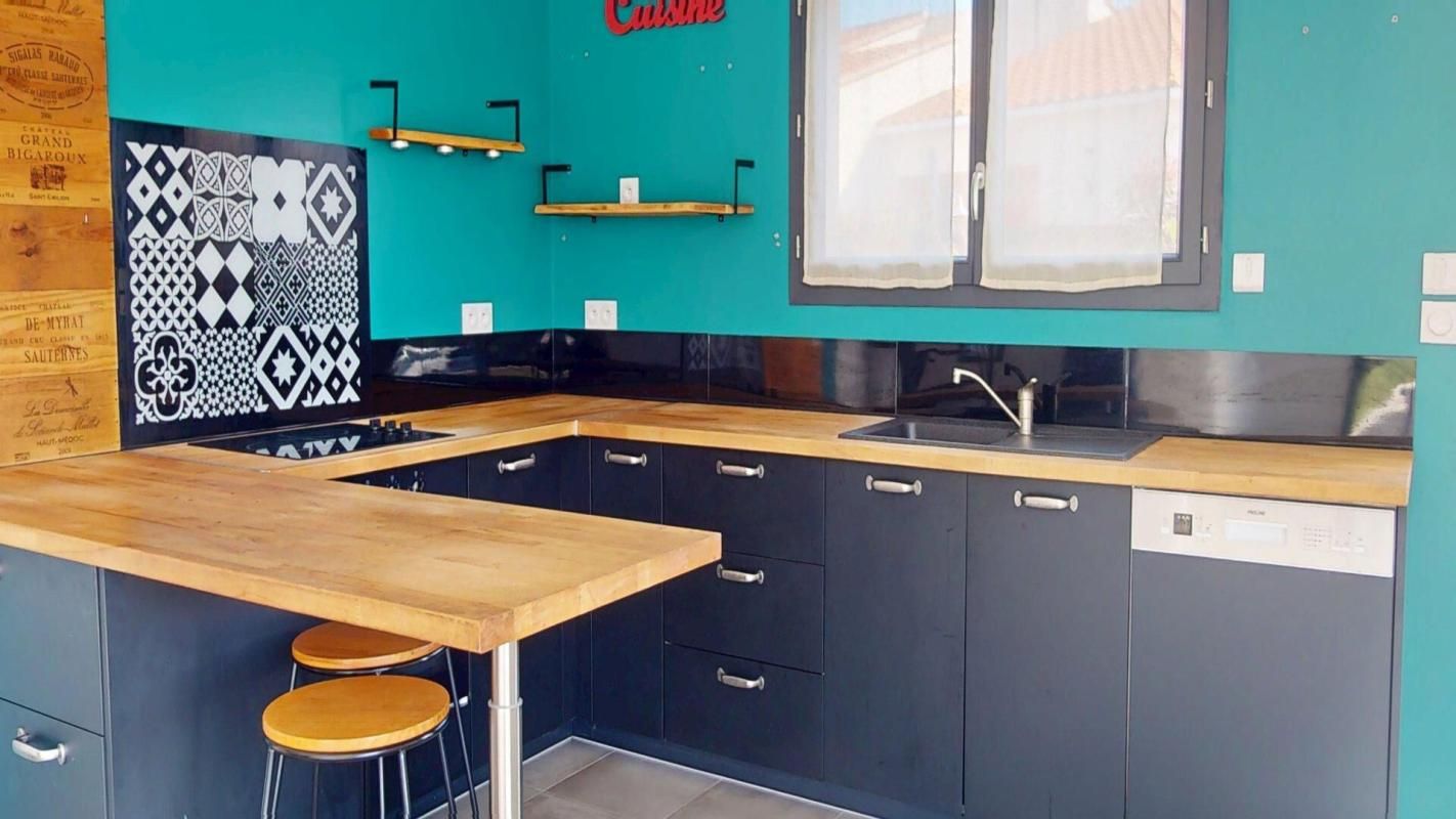 MONTESQUIEU-DES-ALBERES Maison Montesquieu des Albères 4 pièces 102 m2 3