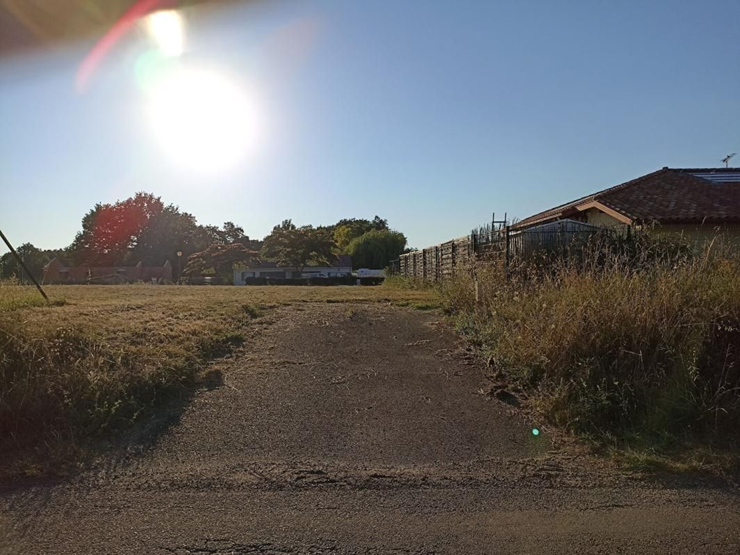 POYANNE Terrain Poyanne 870 m2 4