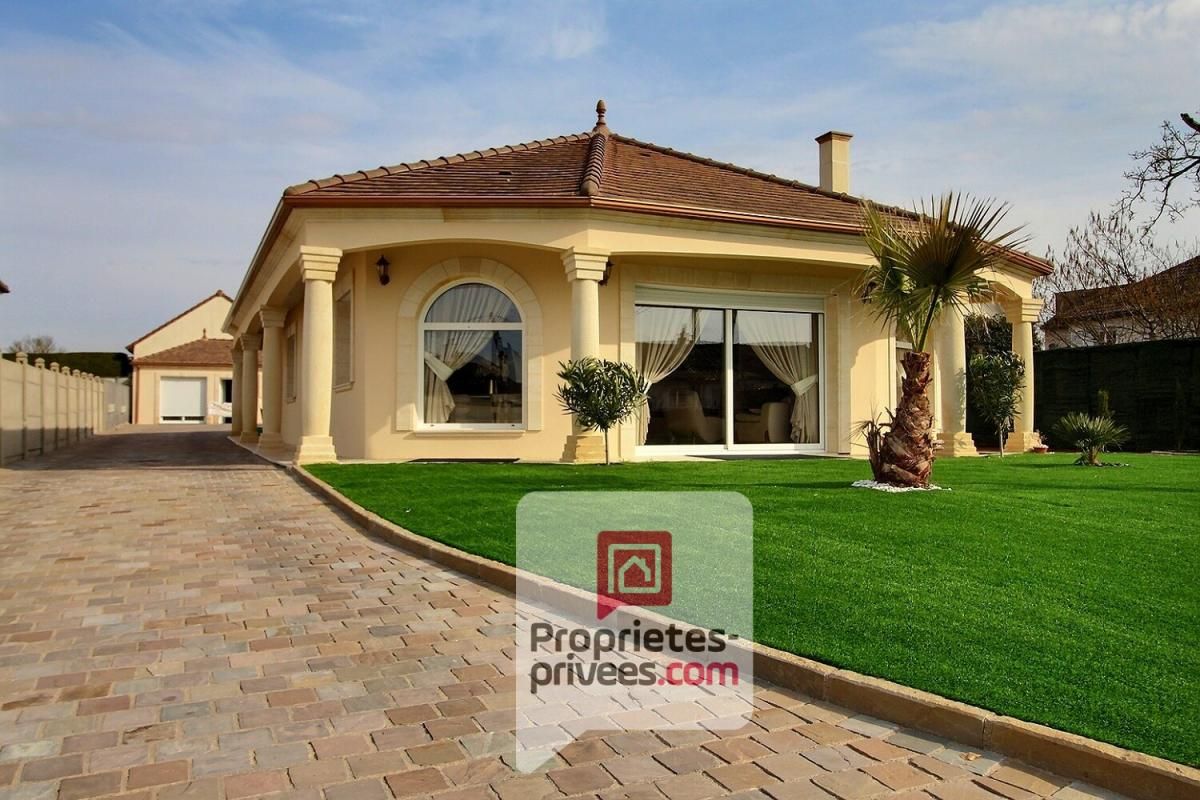 AMILLY AMILLY 45200 - Secteur Viroy - A VENDRE BELLE MAISON CONTEMPORAINE RECENTE de PLAIN-PIED 3 CHAMBRES + STUDIO INDEPENDANT, TERRAIN CLOS 950 m2 1