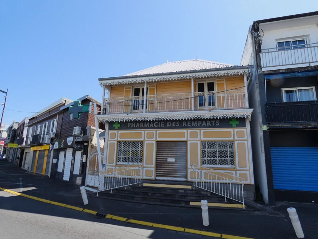 SAINT-JOSEPH 97480 Saint Joseph ensemble immobilier env 280m²  sur 610m² centre ville 1