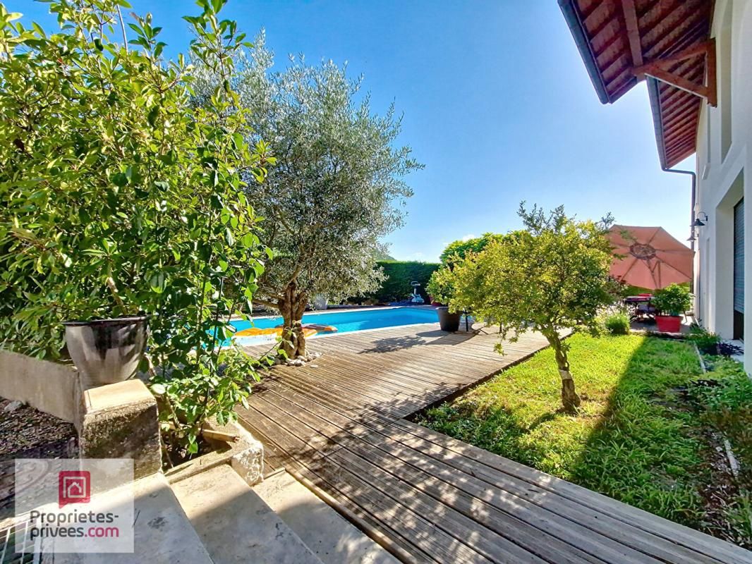 CHAMPAGNEUX Maison Champagneux 5 pièce(s) 156 m2 1