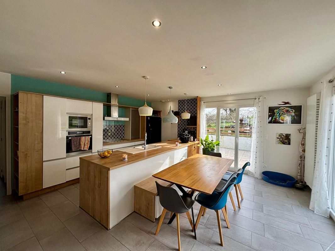 SAINT-BENIN-D'AZY Maison Saint Benin D Azy - 5 pièces 97m² - 3 chambres - plain pied - DPE A 2