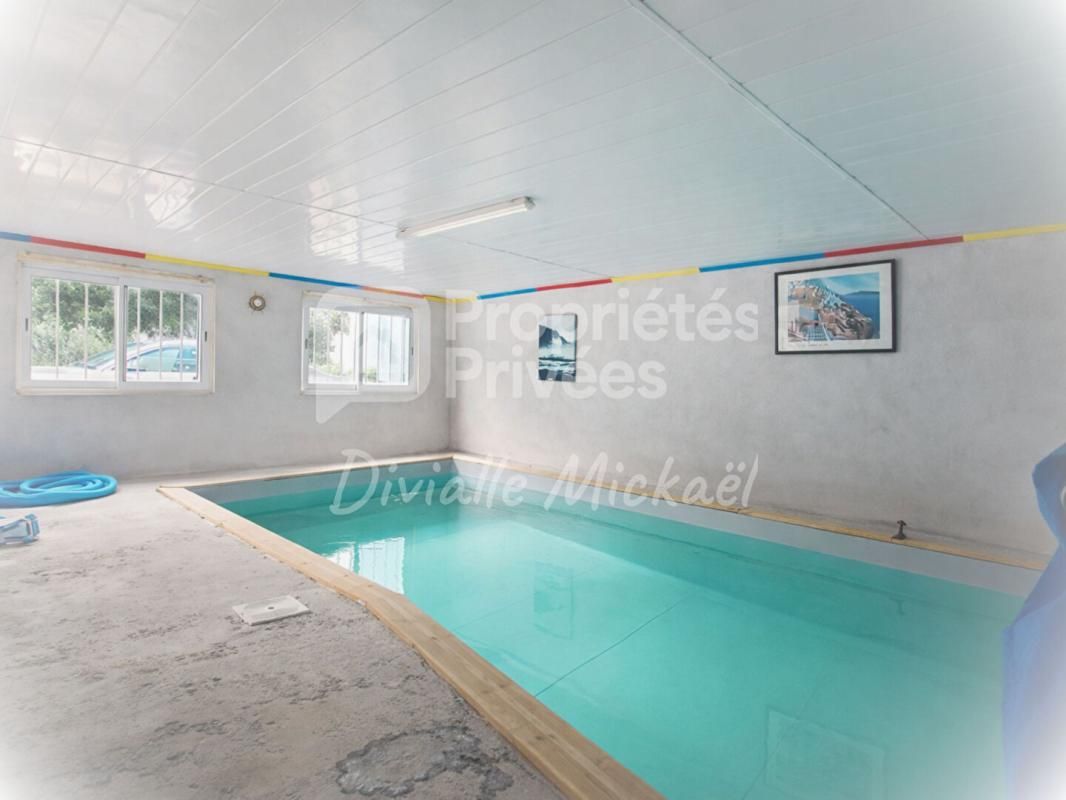 CEPIE Maison Familiale d'Exception de 145 m² avec Piscine Couverte 2