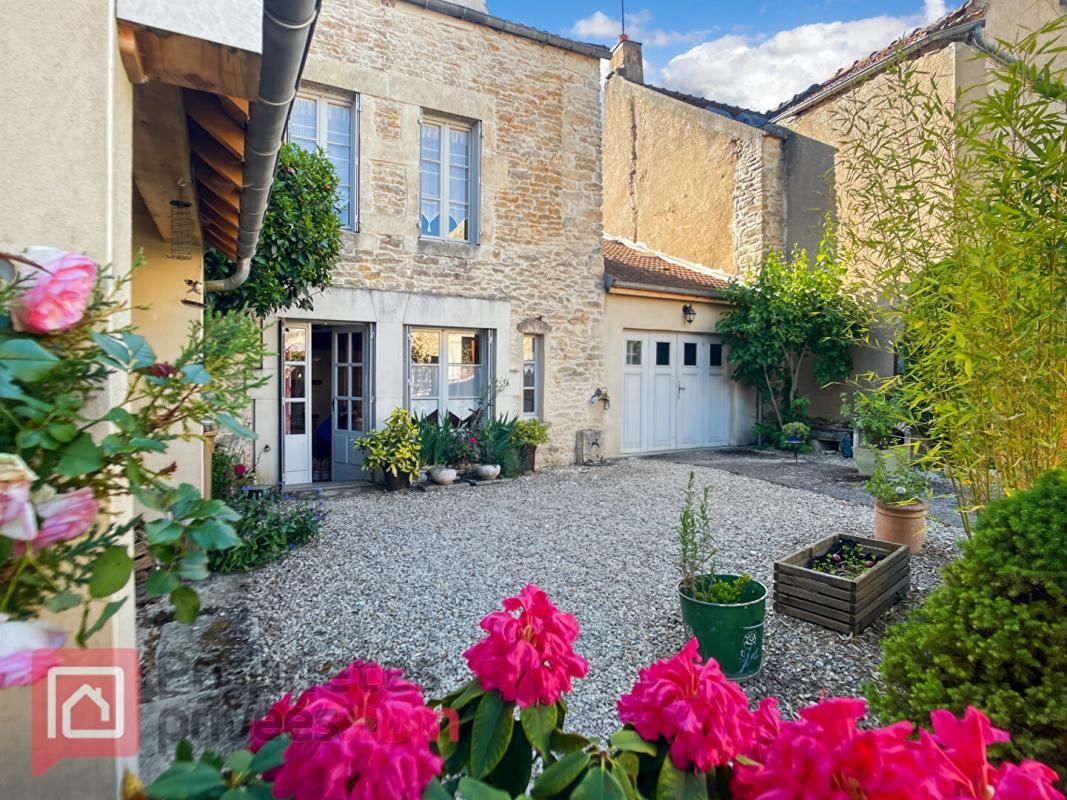 MASSANGIS Maison Massangis 4 pièces 1