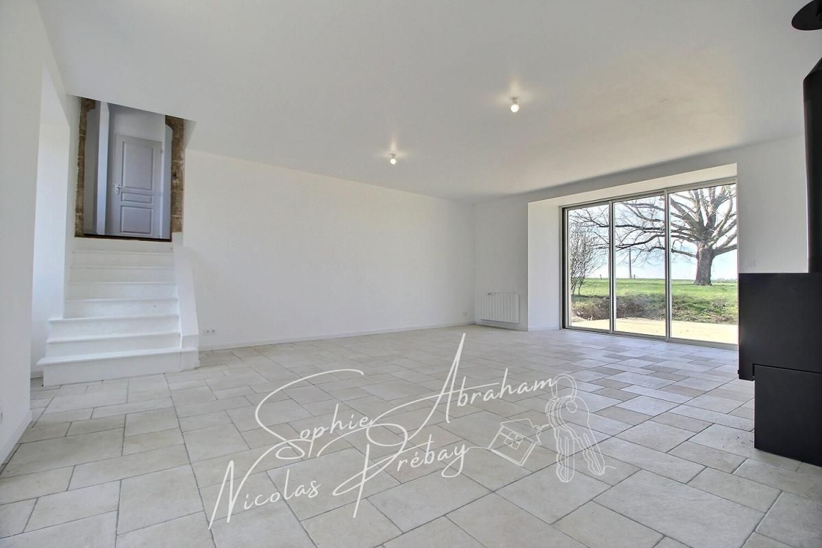 VOVES Maison de ferme entièrement rénovée, charme, confort et nature ! 2