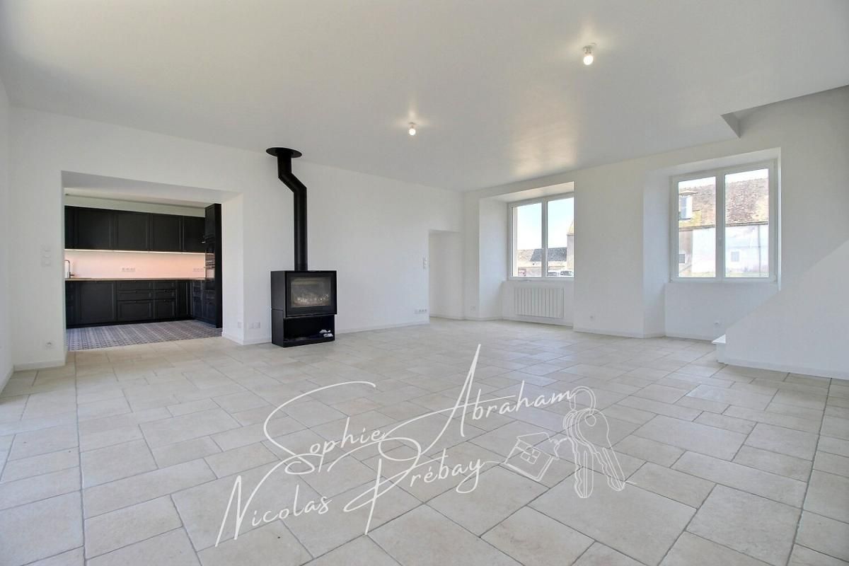 VOVES Maison de ferme entièrement rénovée, charme, confort et nature ! 4