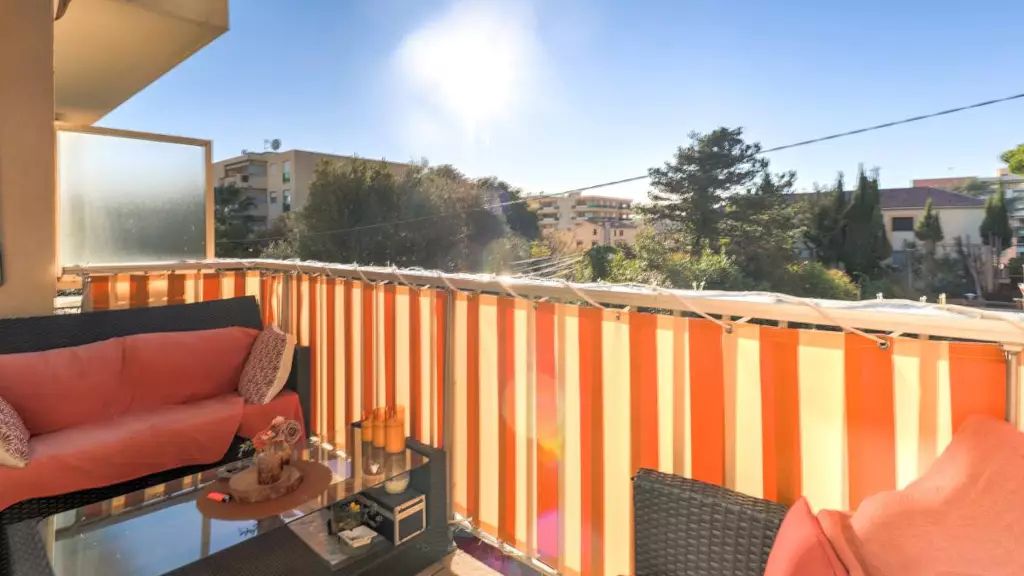 SAINT-LAURENT-DU-VAR SAINT LAURENT DU VAR - Charme et lumière - Duplex 2 pièces avec terrasse - Vespins 3