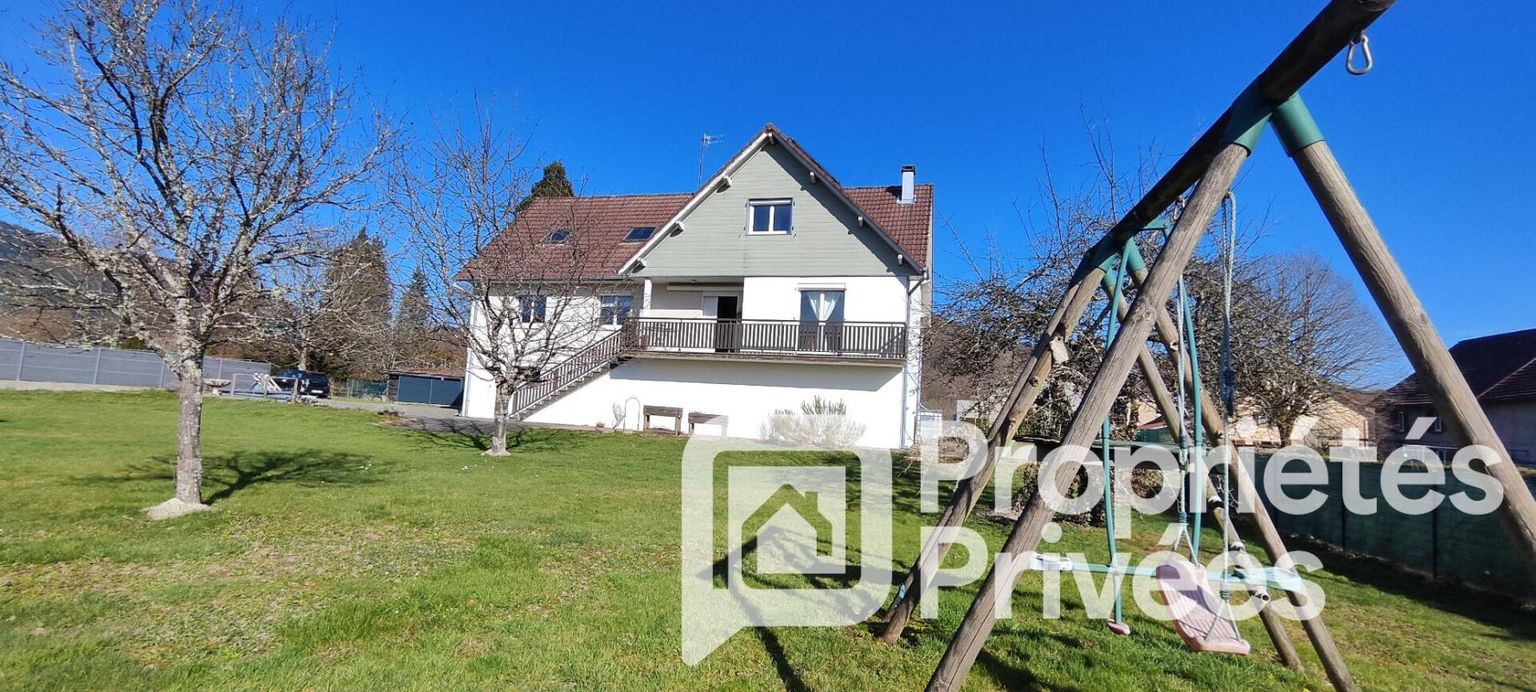 VESCEMONT Vescemont 90200 : Maison 7 pièces 160 m2 sur 1054m² de terrain 1