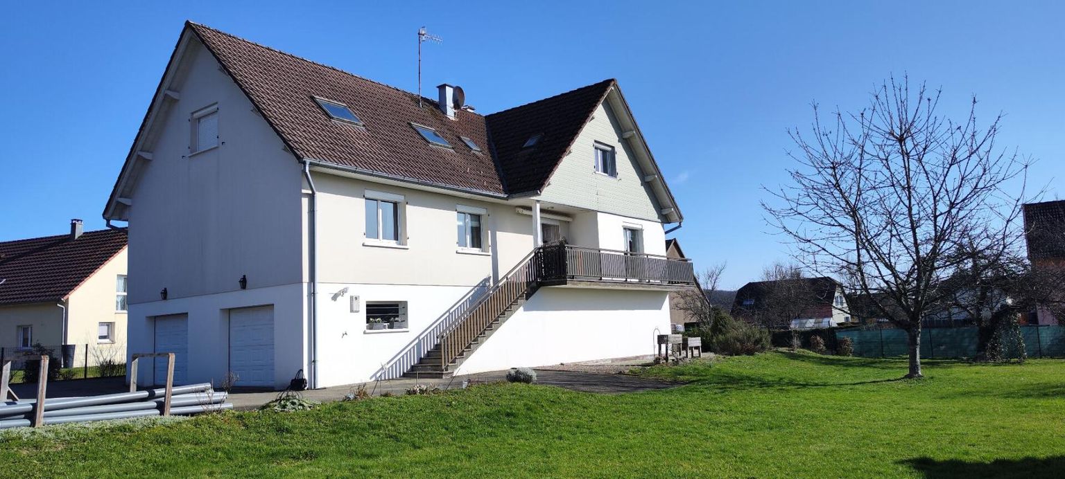 VESCEMONT Vescemont 90200 : Maison 7 pièces 160 m2 sur 1054m² de terrain 2