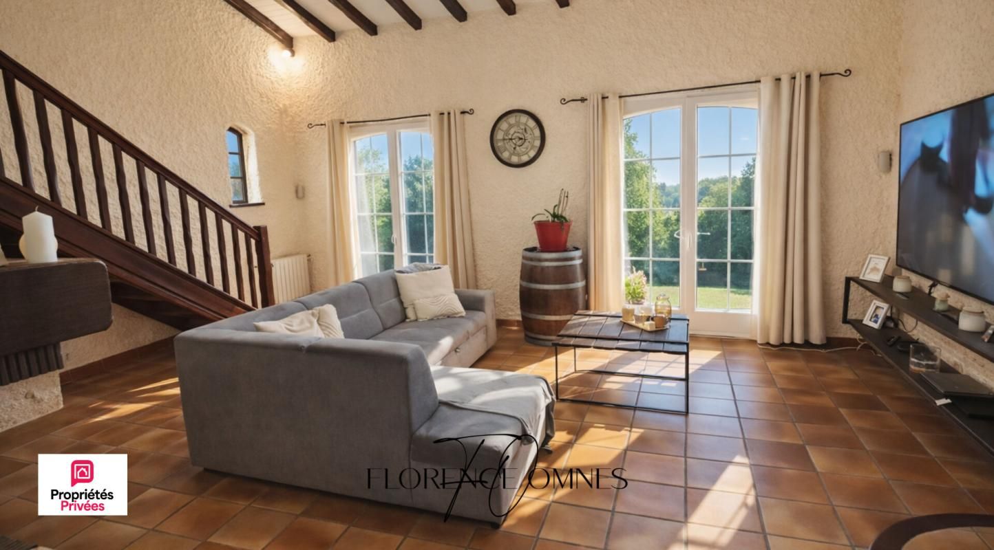 TREBES TREBES - Maison familiale - 5 chambres -196 m² avec piscine, grand garage et terrain arboré 4