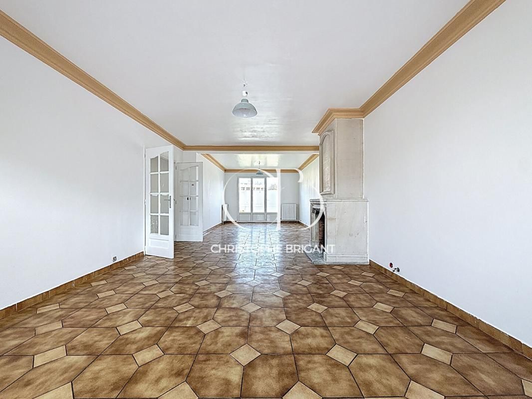 VILLEJUIF Maison Villejuif 10 pièce(s) 240 m2 3