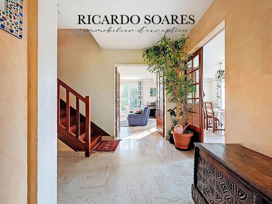 PONT-SAINTE-MAXENCE 60700 PONT-SAINTE-MAXENCE / MAISON FAMILIALE 220 m² au sol / 6 CHAMBRES / VIVABLE DE PLAIN-PIED / TERRAIN 1401 m² 2