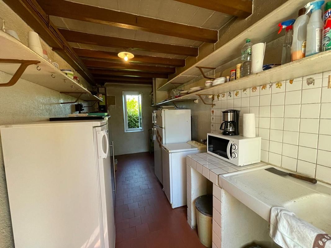 MOUSSY Belle propriété ancienne avec garages et grand terrain - Secteur calme 4