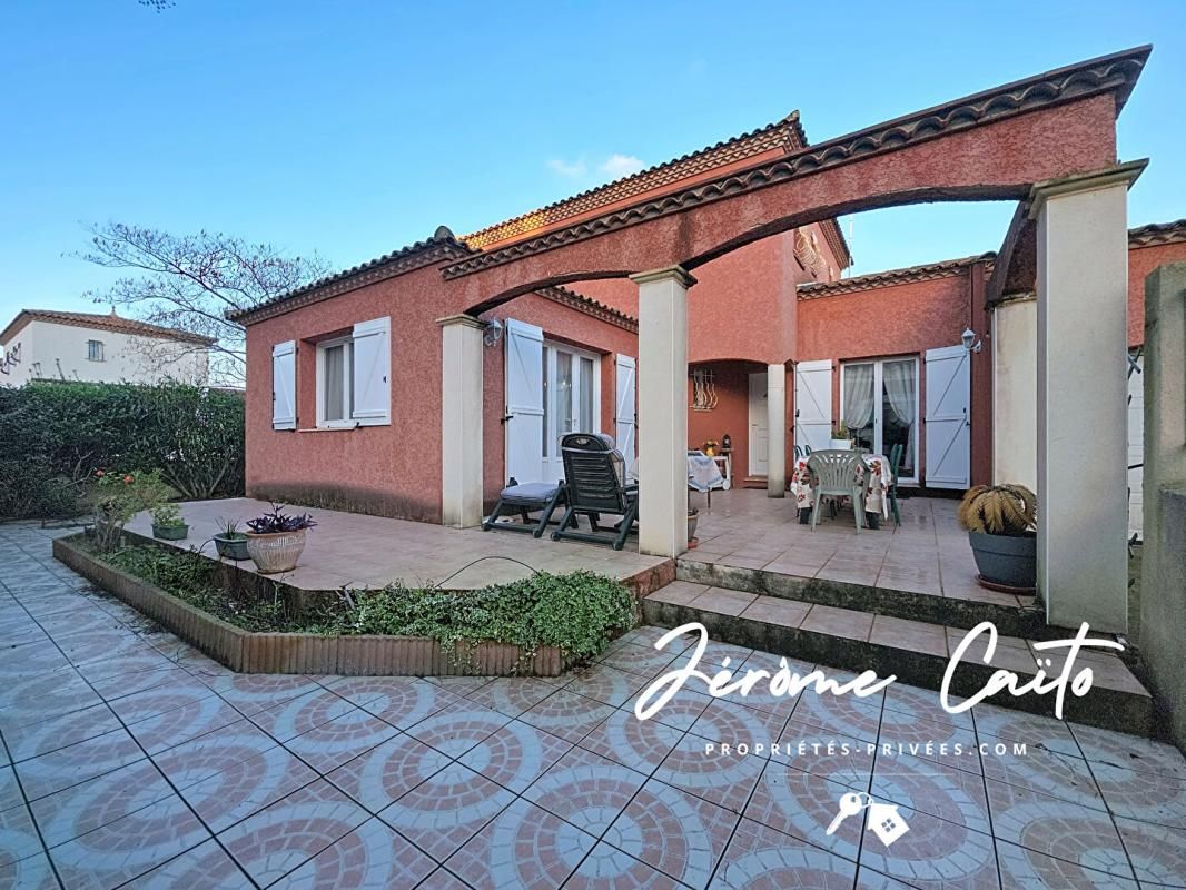 LE GRAU-DU-ROI Maison Le Grau Du Roi 4 pièce(s) 103 m2 - 3 chambres + garage + places de parking 1