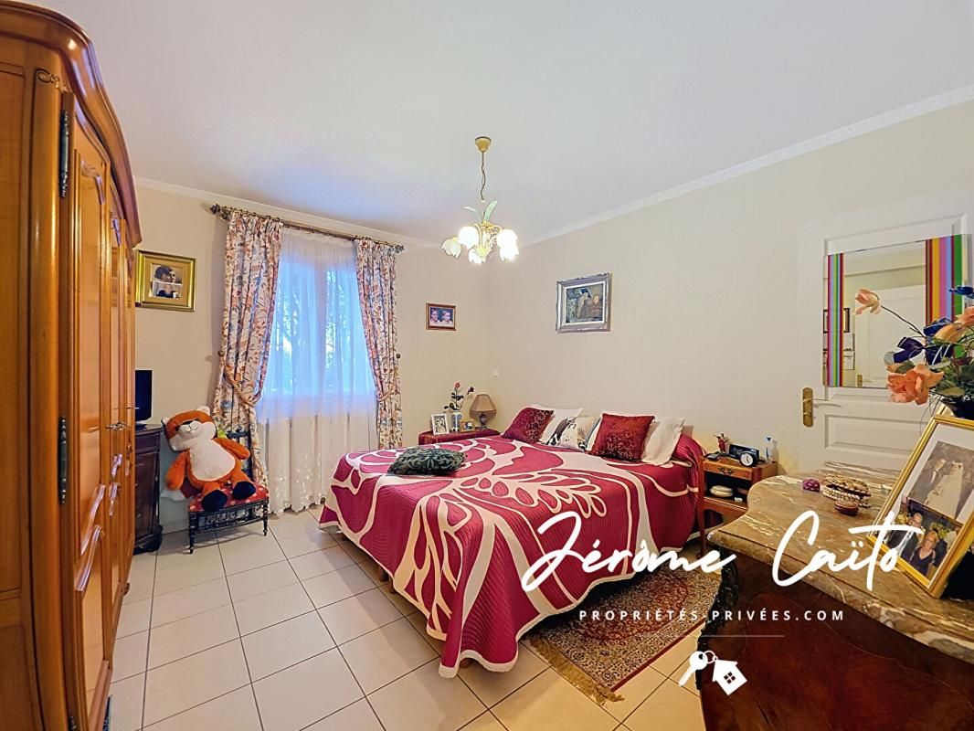 LE GRAU-DU-ROI Maison Le Grau Du Roi 4 pièce(s) 103 m2 - 3 chambres + garage + places de parking 4