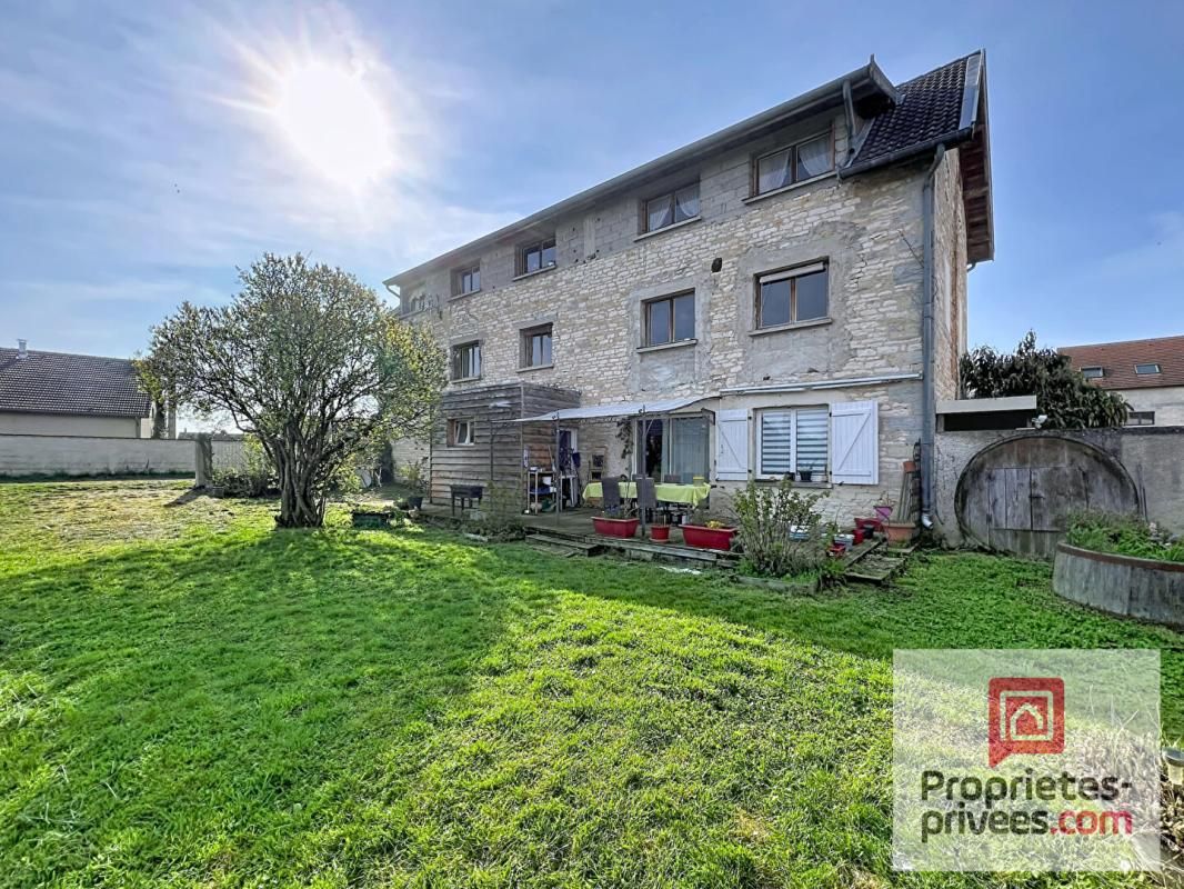 RUFFEY-LES-ECHIREY Maison/ Immeuble à rénover Ruffey Les Echirey 237,50 m2 1