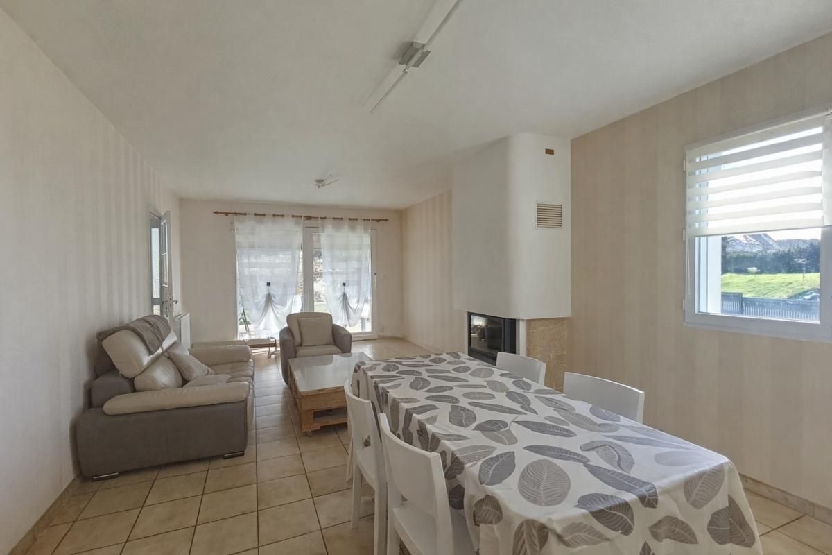 NOYAL-PONTIVY Maison Noyal Pontivy 4 pièce(s) 81 m2 4