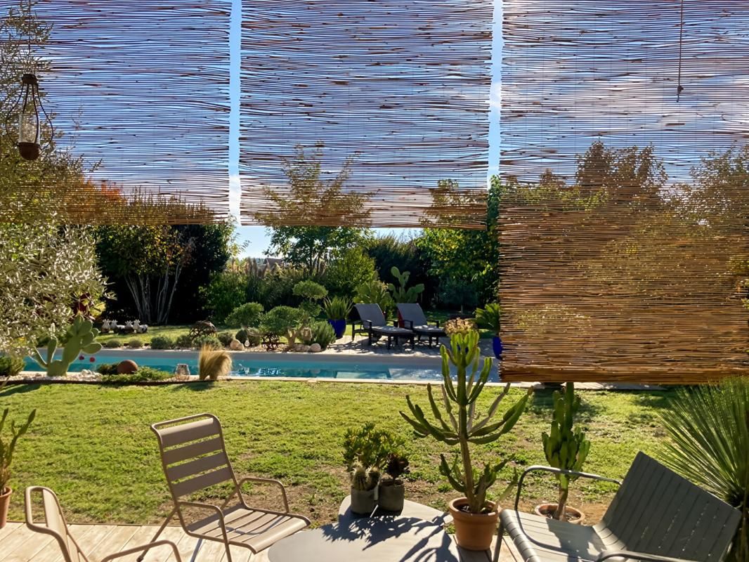 SAUTERNES Magnifique propriété rénovée et jardin paysager au coeur de Sauternes 1