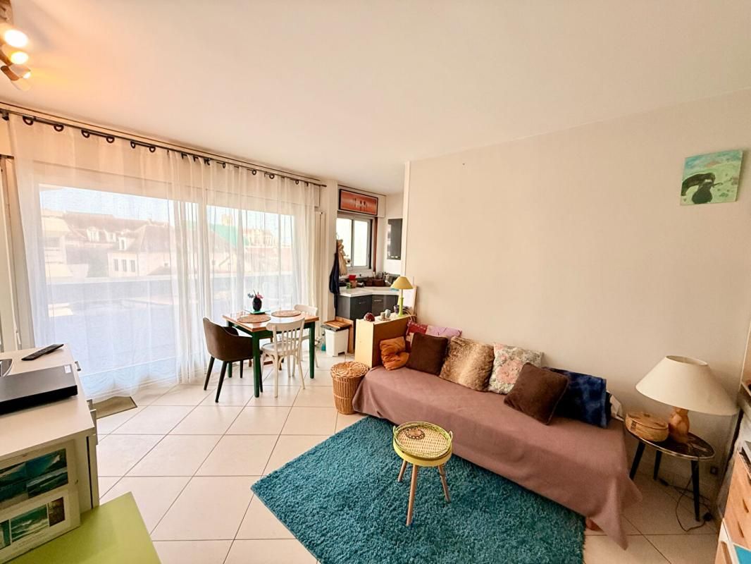 AUXERRE Au coeur d'Auxerre dans une résidence sécurisée avec gardien Appartement 2 pièce(s) 1