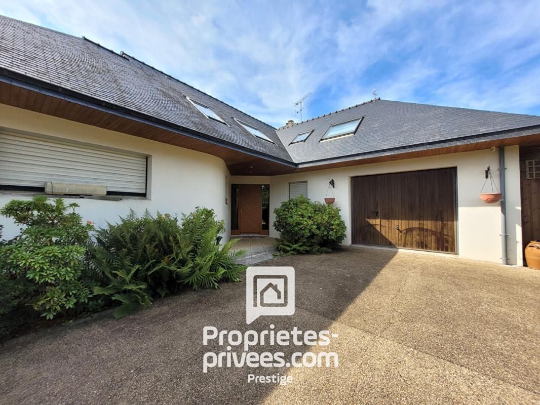 FOUESNANT 29170 FOUESNANT  CENTRE - Demeure familiale 5 chambres 4