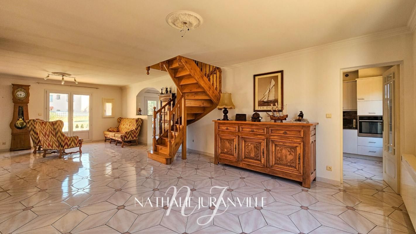 SAINT-CYPRIEN Charmante et spacieuse villa 6 pièces 190 m2 avec grand garage 1