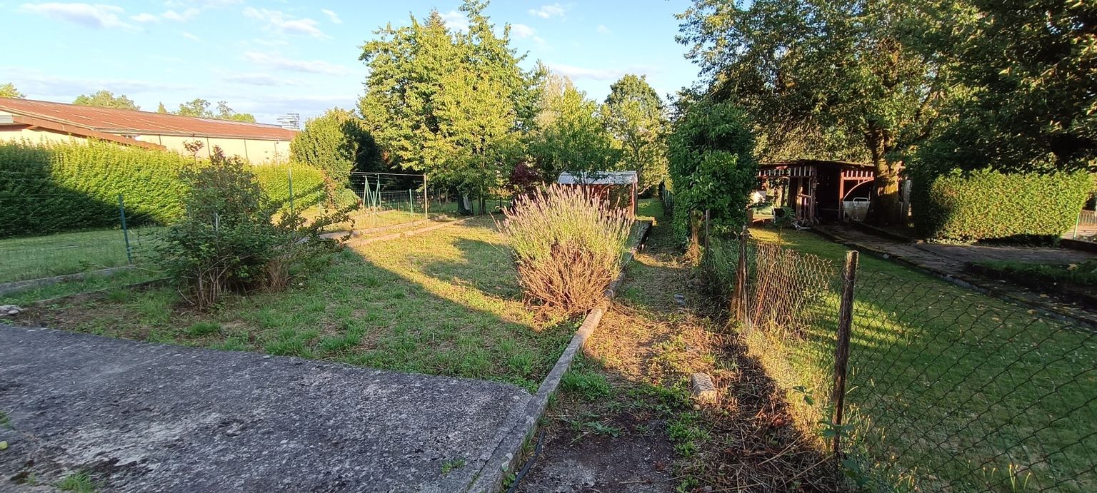 LUXEUIL-LES-BAINS Maison Luxeuil Les Bains 4 chambres 110 m2 4