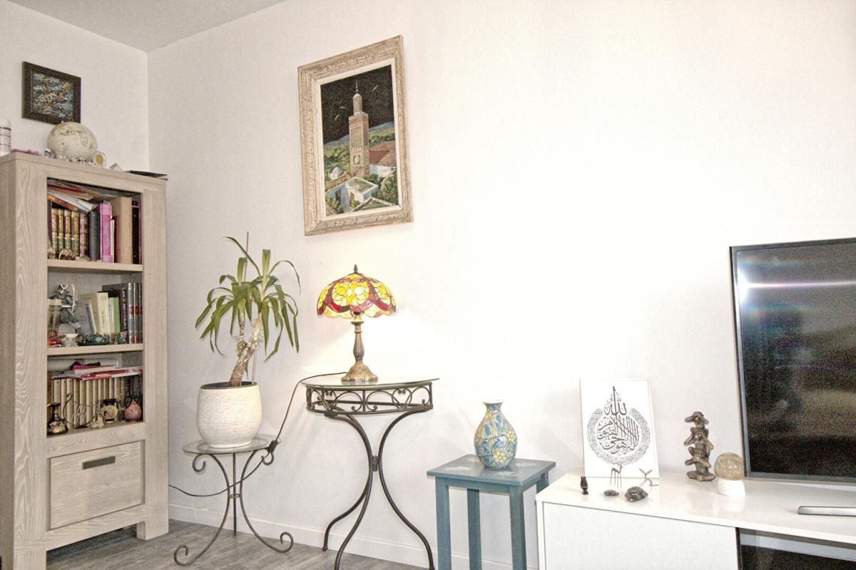 AVRILLE MAISON RENOVEE AU PARC DE LA HAYE A AVRILLE 2