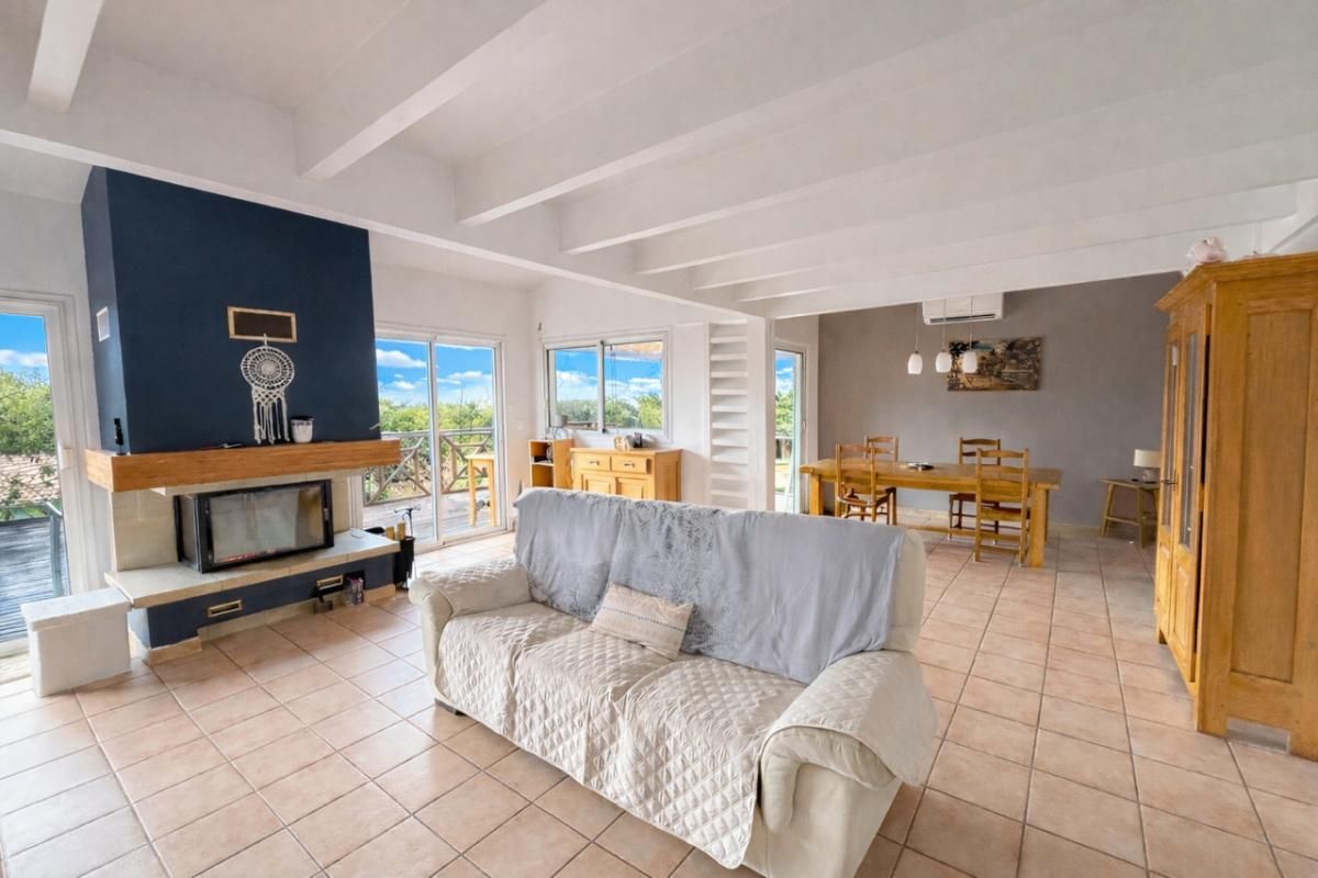 SALLES Maison 140m2 (dont véranda: 6m² et Studio 25m²) + garage et carport sur 1550m2 de terrain 4