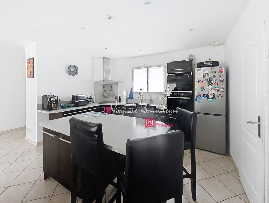 LISTRAC-MEDOC MAISON DE PLAIN-PIED 2