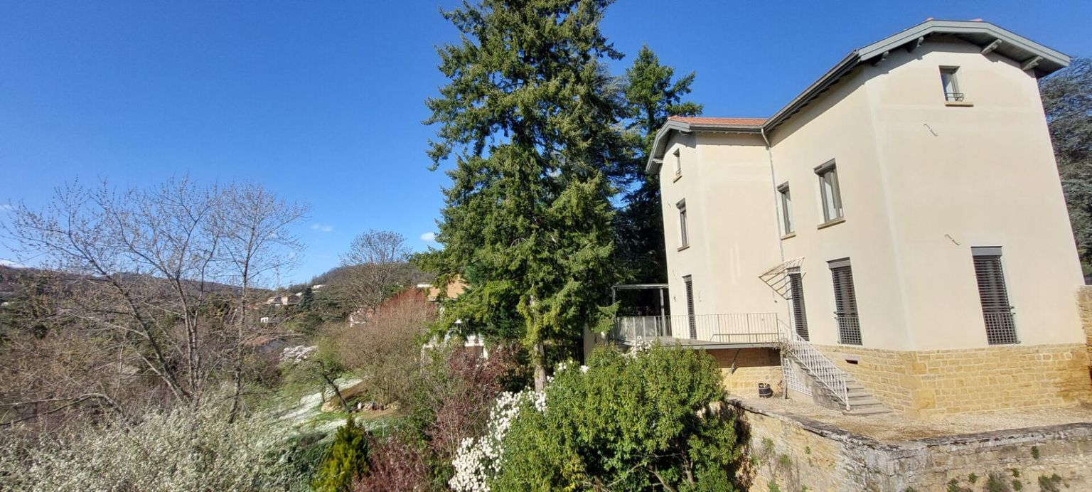 Propriété Saint Cyr Au Mont D Or 5 pièce(s) 126.94 m2
