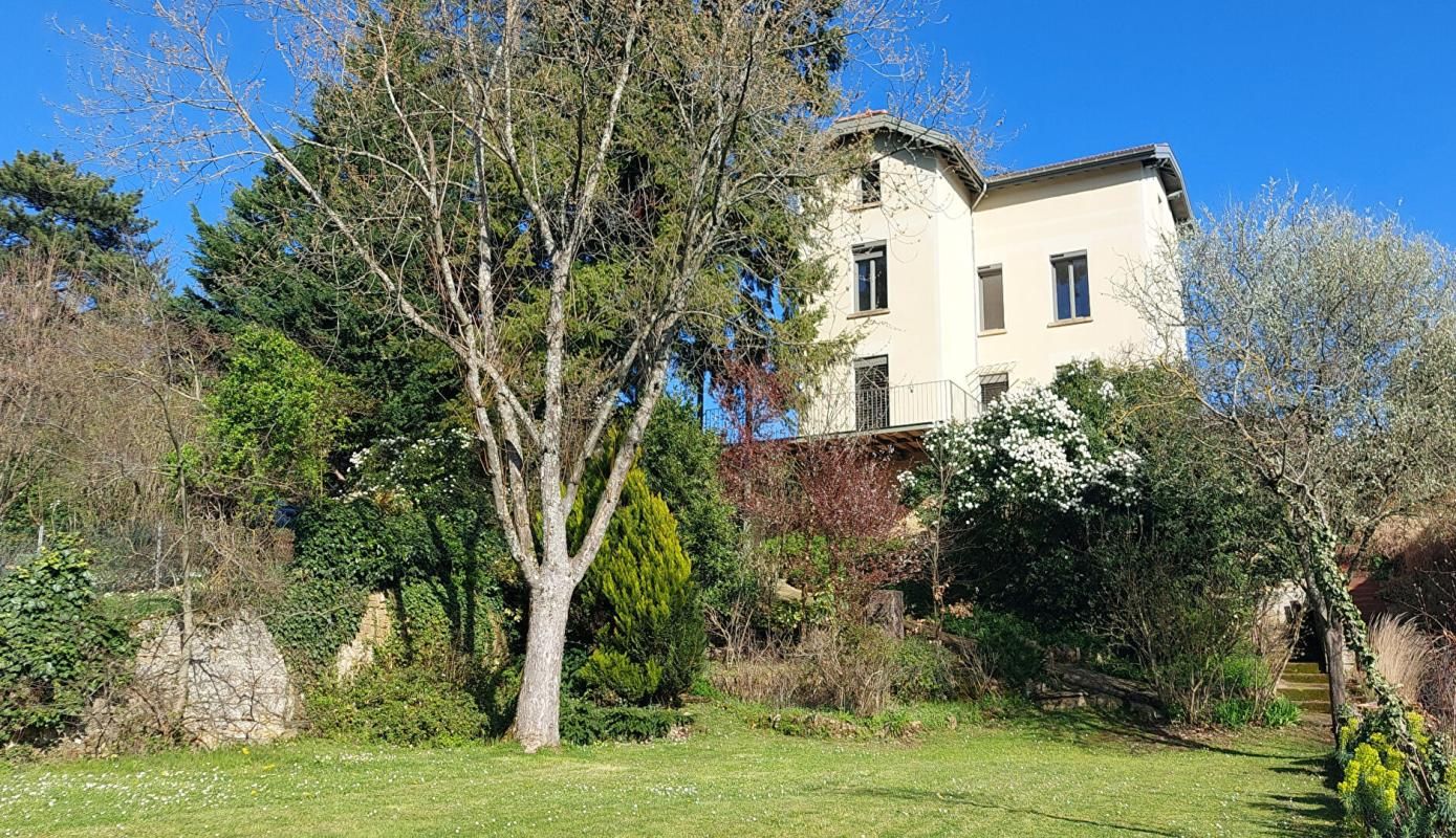 SAINT-CYR-AU-MONT-D'OR Propriété Saint Cyr Au Mont D Or 5 pièce(s) 126.94 m2 4